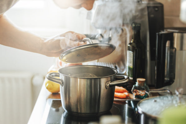 How to Choose the Right Kitchen Cookware for Everyday Cooking