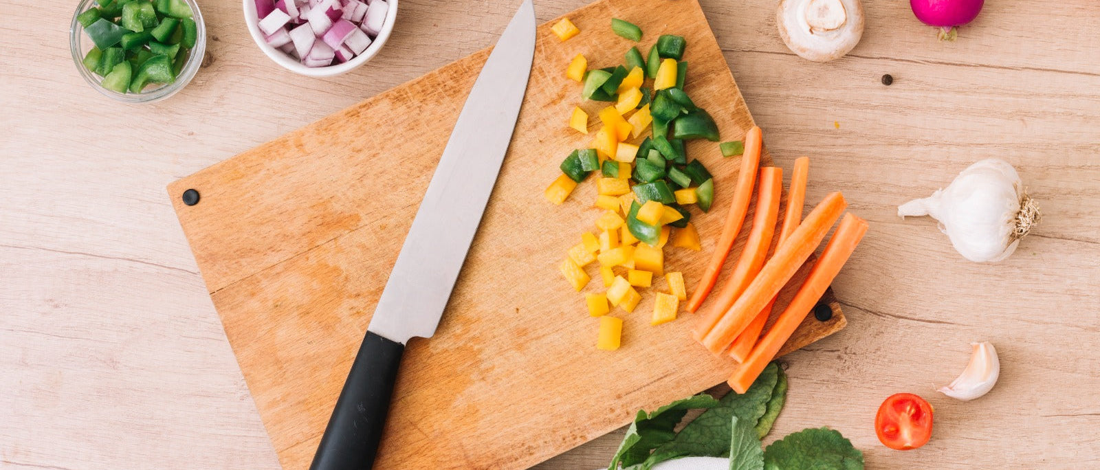 How to Choose the Right Kitchen Knives for Everyday Cooking