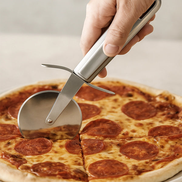 Habitat Stainless Steel Pizza Cutter – Sharp and Durable Kitchen Tool for Cutting Pizza, Pastries, and Flatbreads